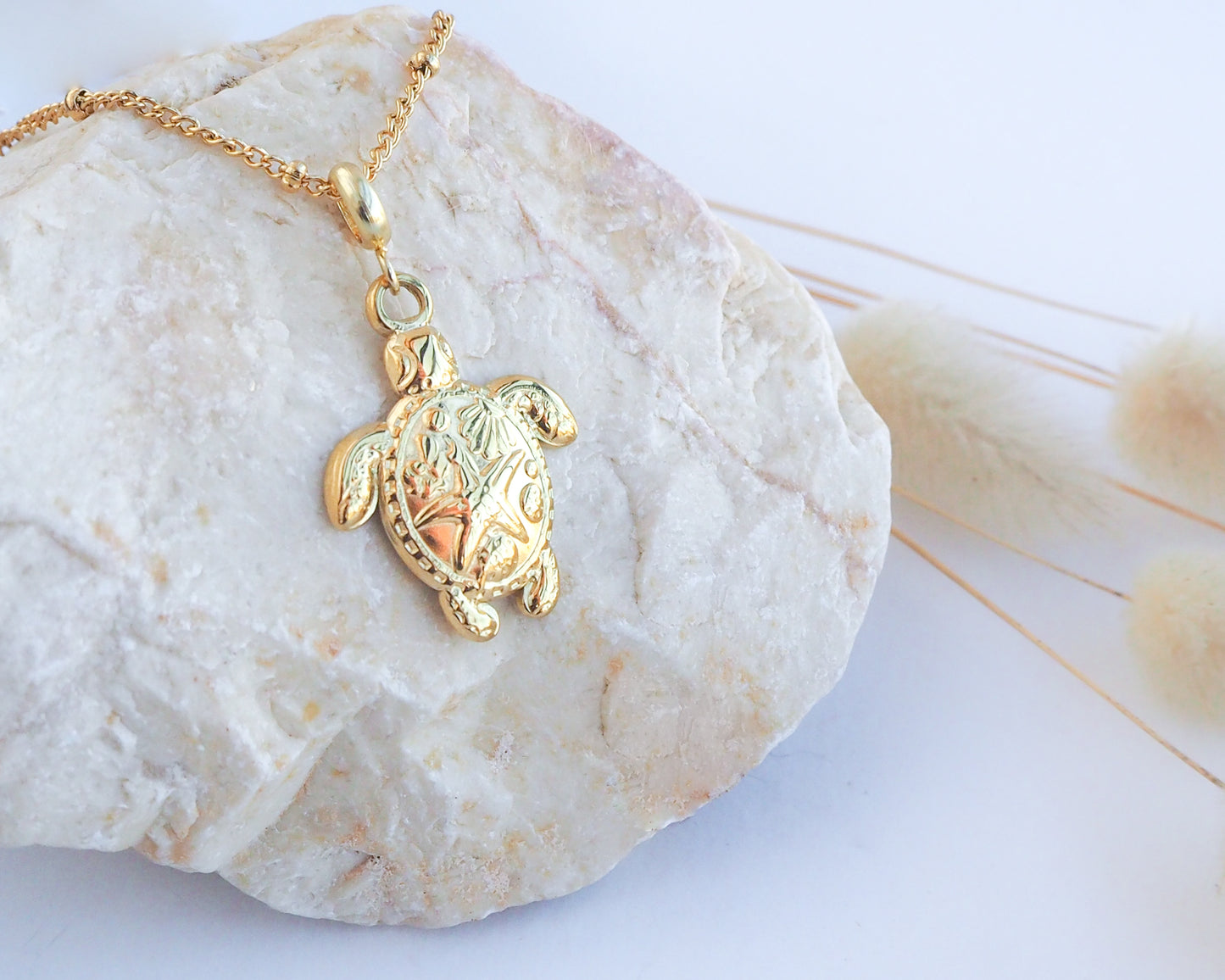 Big Sea Turtle Necklace on stone