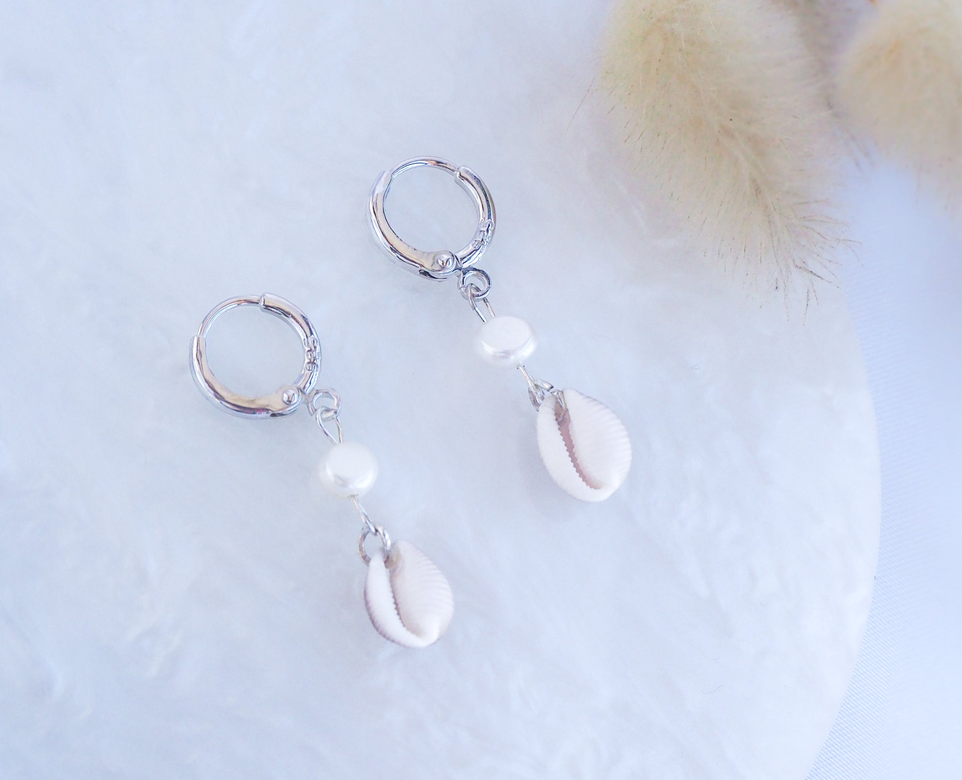 Cowrie shell earrings with freshwater pearls and 925 silver earrings, coastal wedding jewelry