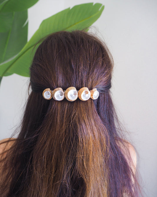 Model wearing European Pearly Shells Hair clip. European Painted Top shell Hair Clip Barrette, Boho Seashell Beach Clip from Portugal, Handpicked Real Shells, Seashell Hair Decoration, Bohemian Seashell Wedding Hair Assocciares, Coastal Christmas gift, Beach Wedding Hair