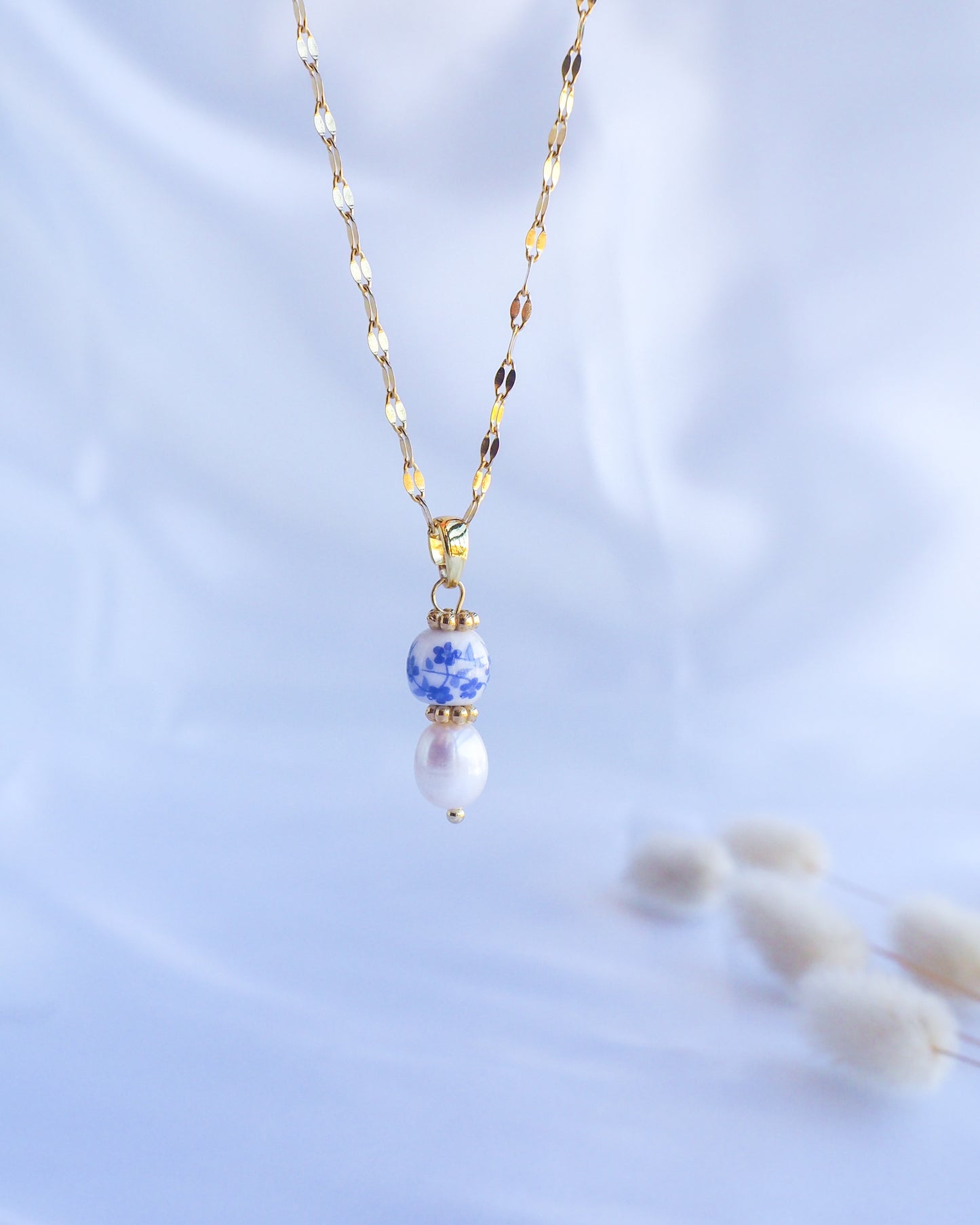 PORTUGUESE NECKLACE - Gold Ceramic Azulejo Pearl