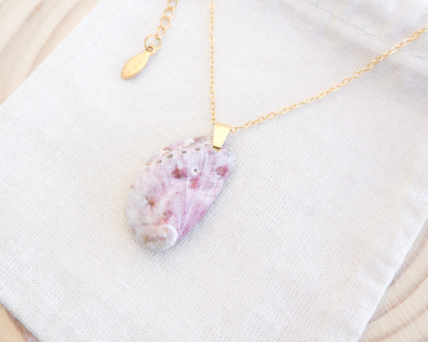 SEASHELL NECKLACE ~ Soft Lilac Abalone Shell