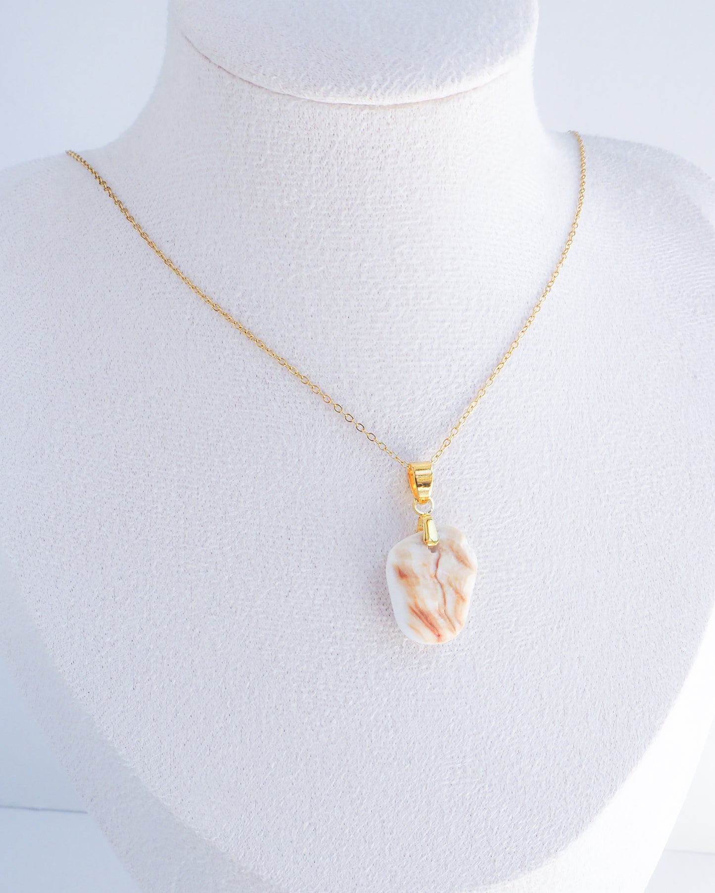 SEASHELL NECKLACE ~ Mediterranean Cockle Shell Piece II