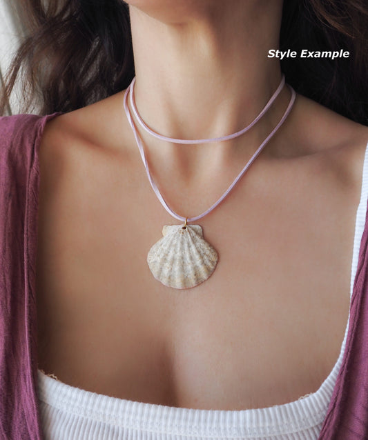 BIG SCALLOP SHELL NECKLACE ~ Grey Suede Cord