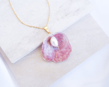 Close up of Fuchsia Pink Pearl Shell Necklace V displayed on stone, Gold Pearly Pink Oyster Shell Necklace, Fuchsia Pink Pearly Shell handpicked from Portugal, Sea by Lou, Mother of Pearl Shell Portugal 