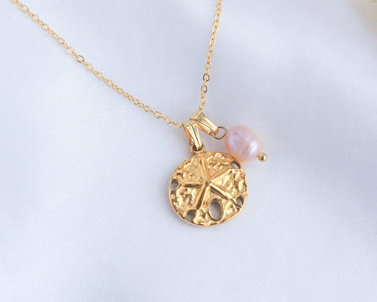 Gold Sand Dollar Rose Freshwater Pearl Necklace close up