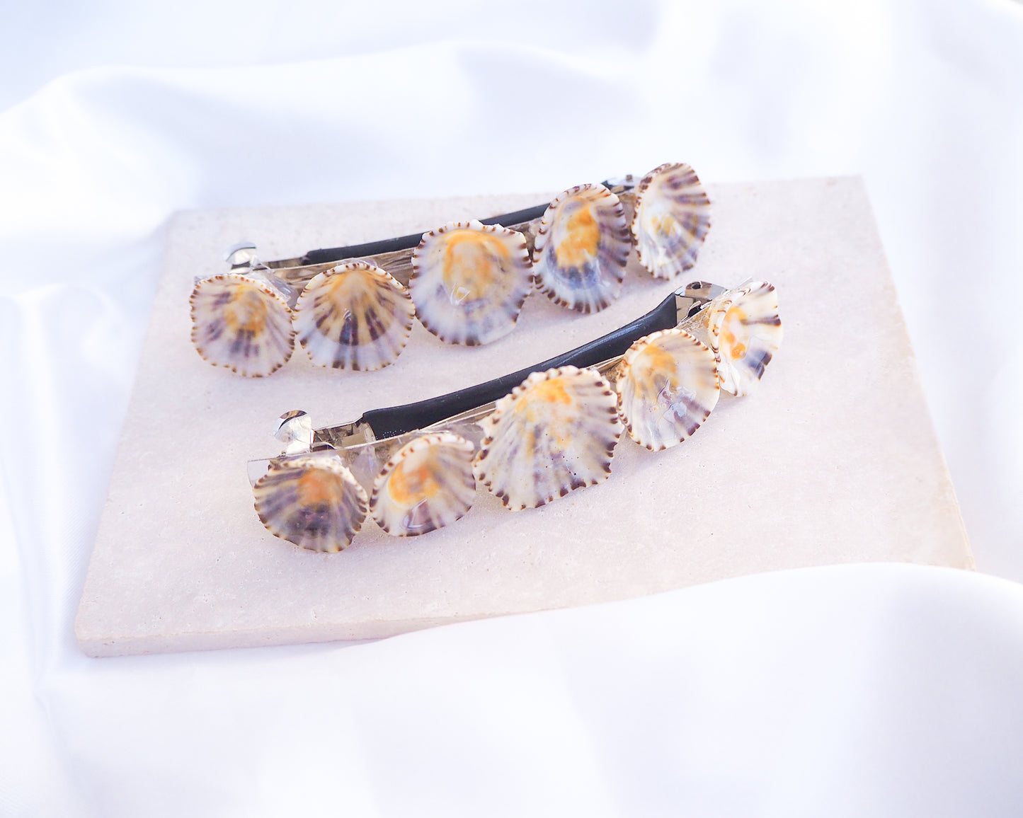 Side View of Limpet Shells Hair Clip Barrette on stone displayed, Boho Seashell Beach Clip from Portugal, Handpicked Real Shells, Seashell Hair Decoration, Bohemian Seashell Wedding Hair Assocciares, Coastal Christmas gift, Beach Wedding Hair