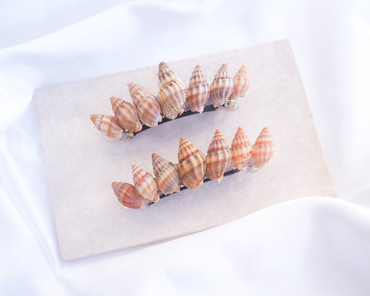 Netted Dog Whelk Shells Hair Clip Barrette on stone displayed, Boho Seashell Beach Clip from Portugal, Handpicked Real Shells, Seashell Hair Decoration, Bohemian Seashell Wedding Hair Assocciares, Coastal Christmas gift, Beach Wedding Hair