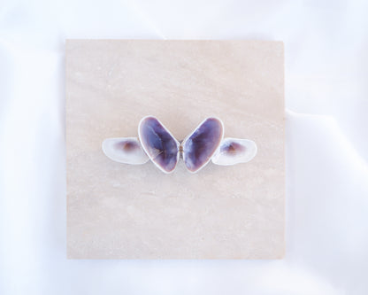Butterfly-shaped hair clip on a beige square background. Made with purple white colored coquina shells set on a metal hair clip like a butterfly. Handpicked coquina shells from Portugal, Handpicked Real Coquina Shells, Sea Butterfly Shell Hair Decoration, Seashell Wedding Hair accessories, Coastal Christmas gift, Beach Wedding Hair