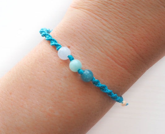 Chic Beach Bracelet with Jade and Aquamarine Gems