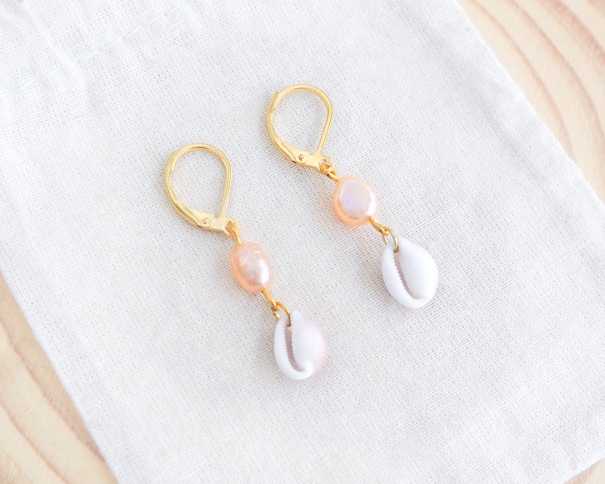 Gold Tiny Cowrie Seashell Wedding Earrings with Rose Freshwater Pearl, Trendy Shell Beach Shell Drop Earrings