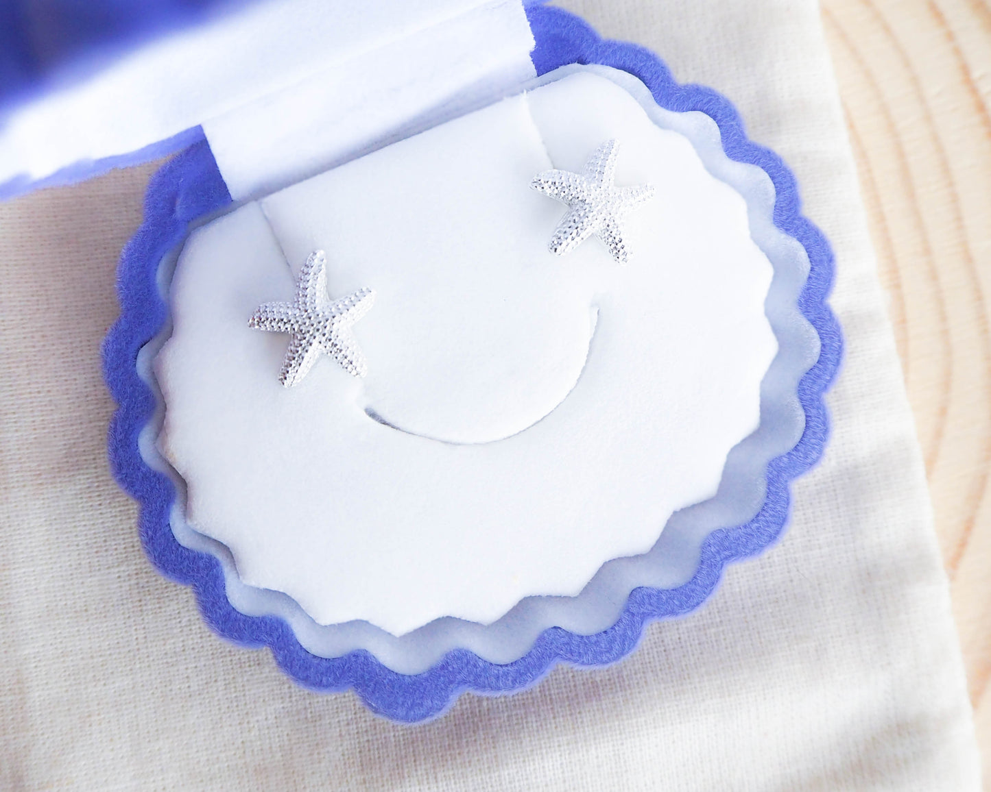 Close-up of 925 Silver Sea Stars Starfish Stud Earrings - Seabylou - Sea by lou - Coastal jewelry 