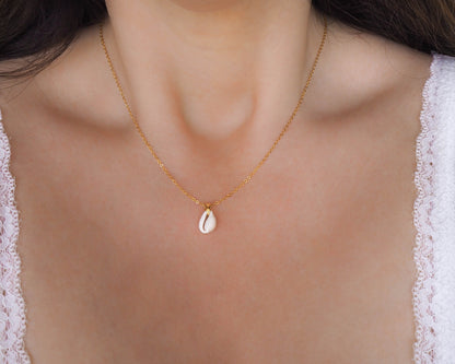 SEASHELL NECKLACE ~ Gold Cowrie Shell