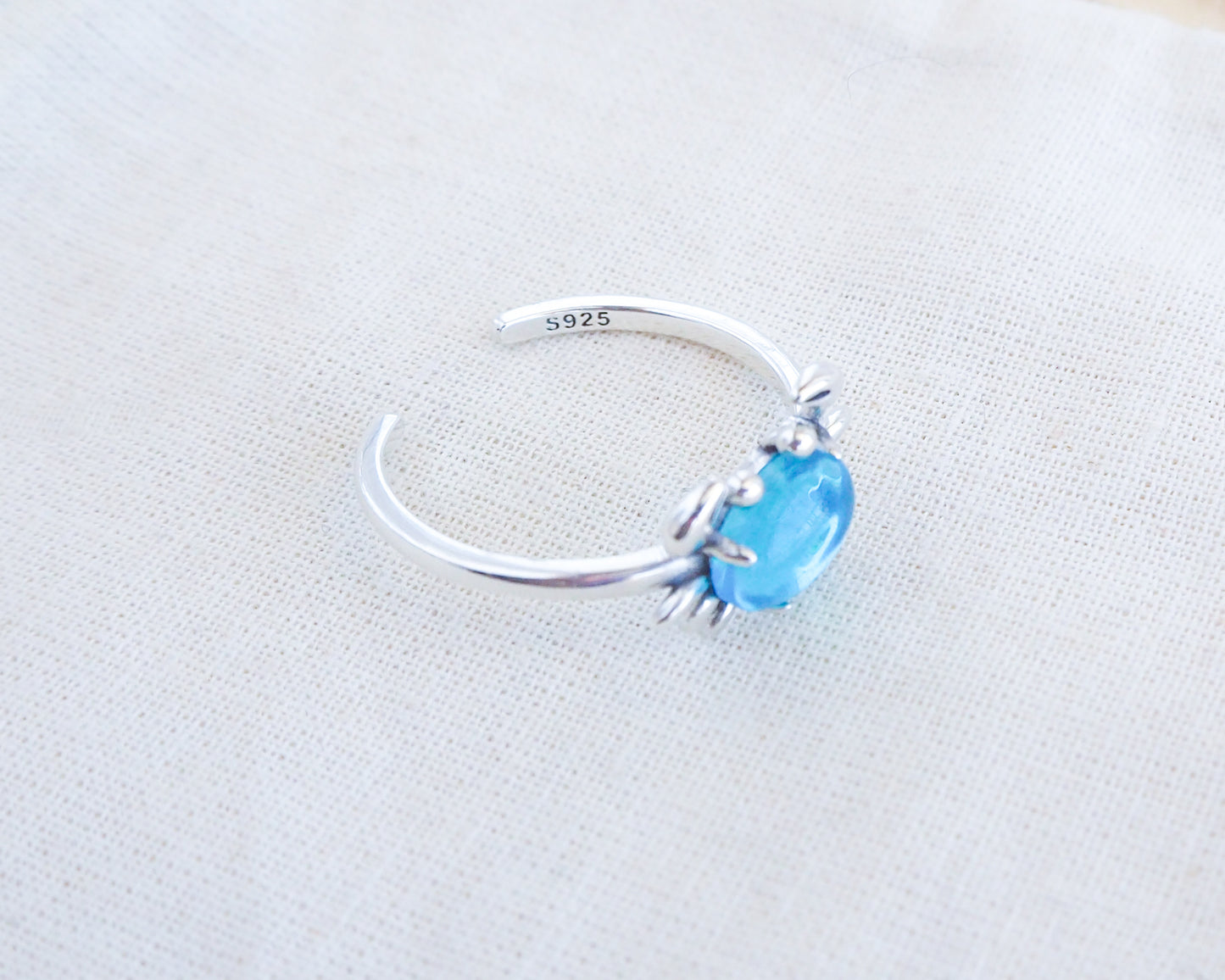 Crab Ring 925 Sterling Silver with Blue Sea Glass details
