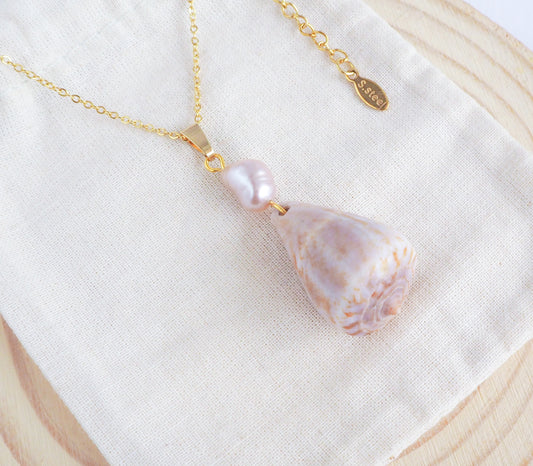 GOLD CONE SHELL PEARL NECKLACE ~ Rosé Pearl