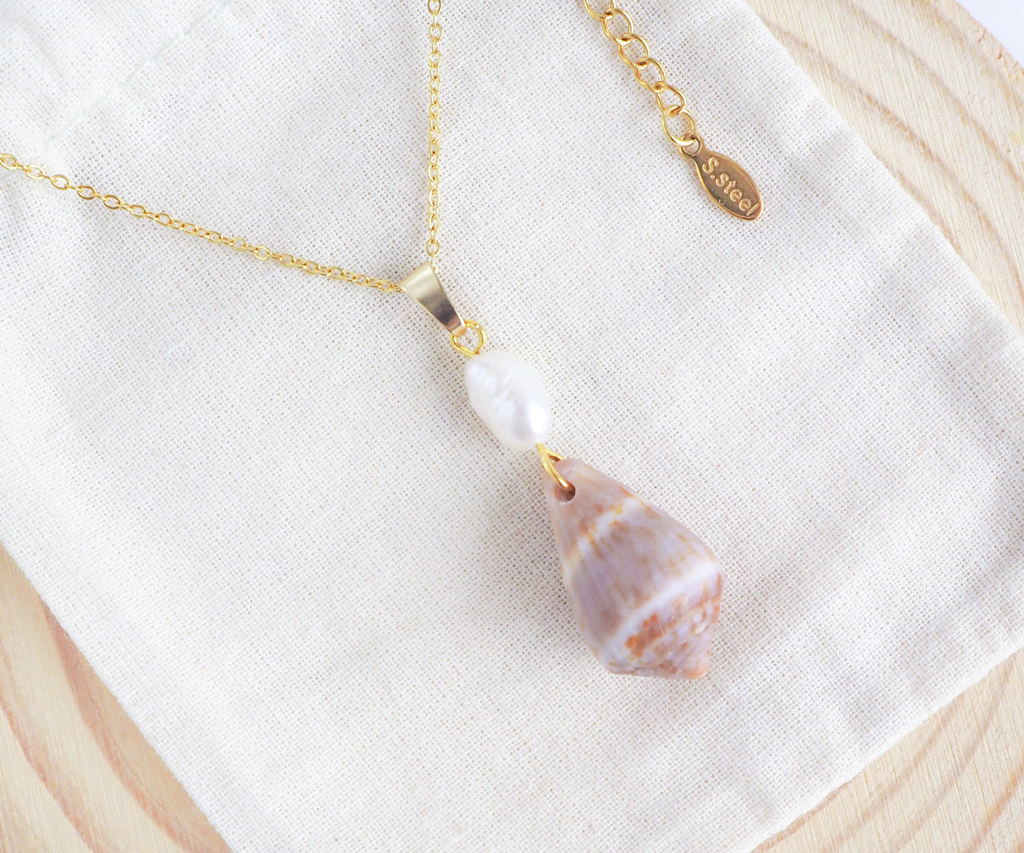 GOLD CONE SHELL PEARL NECKLACE ~ Ivory White Pearl