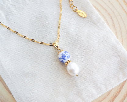 PORTUGUESE NECKLACE - Gold Ceramic Azulejo Pearl