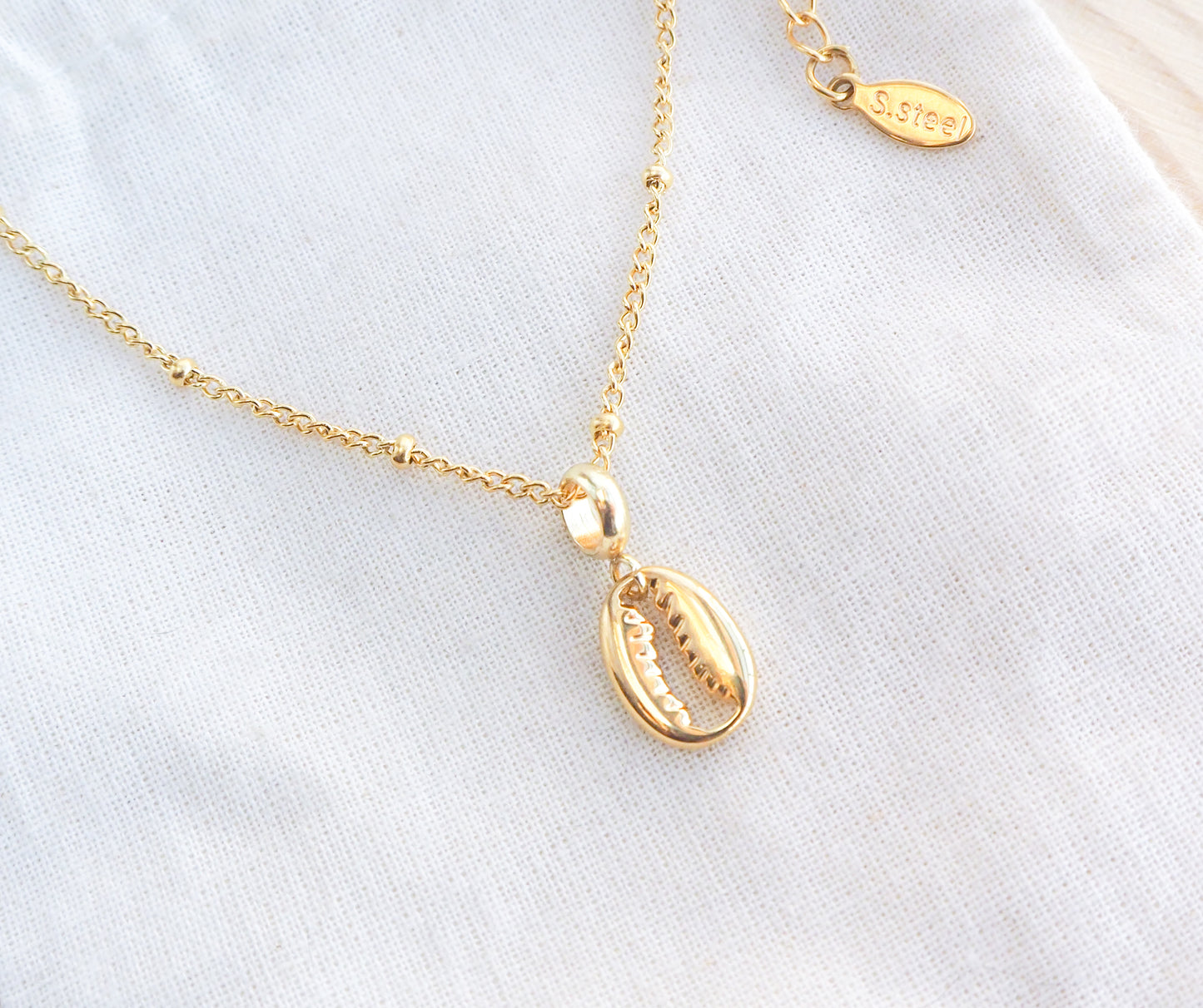 COWRIE NECKLACE - Gold or Silver
