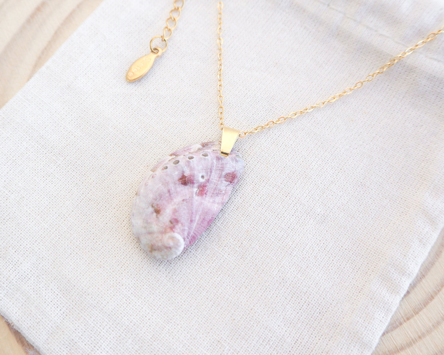 SEASHELL NECKLACE ~ Soft Lilac Abalone Shell